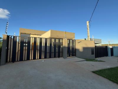 Casa para Venda, em Campo Mouro, bairro Jardim Campelle, 3 dormitrios, 1 banheiro, 1 sute, 1 vaga