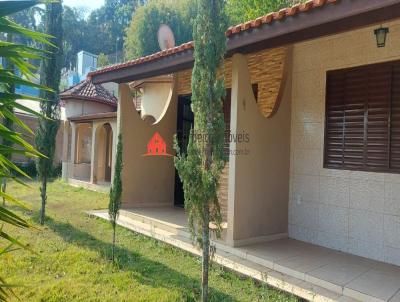 Chal para Venda, em , bairro Bairro das Posses, 3 dormitrios, 3 banheiros, 3 sutes, 10 vagas