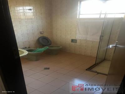 Casa para Locao, em Pirassununga, bairro Cidade Jardim, 3 dormitrios, 1 banheiro, 2 vagas