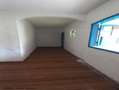Casa para Venda, em Cabo Frio, bairro São Cristóvão, 2 dormitórios, 1 banheiro, 2 vagas