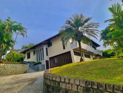 Casa para Venda, em Joinville, bairro Glória, 3 dormitórios, 1 suíte, 3 vagas