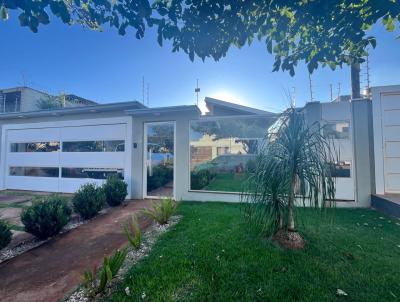 Casa para Venda, em Dourados, bairro Jardim Cristhais, 3 dormitrios, 3 banheiros, 1 sute, 4 vagas