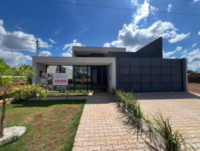 Casa para Locao, em Ponta Por, bairro Jardim Estoril, 3 dormitrios, 2 banheiros, 1 sute, 2 vagas