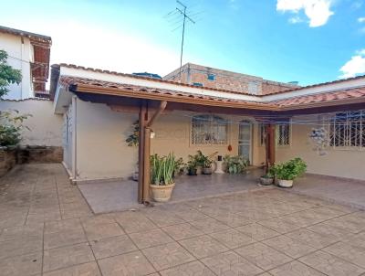 Casa para Venda, em Belo Horizonte, bairro Jardim Guanabara, 3 dormitrios, 1 banheiro, 2 vagas