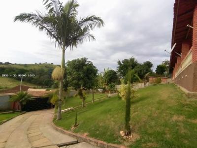 Chcara para Venda, em Piranguinho, bairro Centro, 3 dormitrios, 2 banheiros, 1 sute, 3 vagas