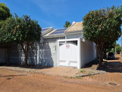 Casa para Locação, em Presidente Epitácio, bairro CENTRO, 3 dormitórios, 3 banheiros, 1 suíte, 2 vagas