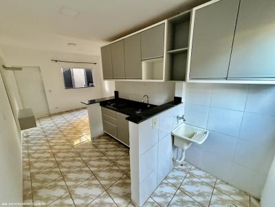 Apartamento para Locação, em Foz do Iguaçu, bairro Itaipu A, 2 dormitórios, 1 banheiro, 1 vaga