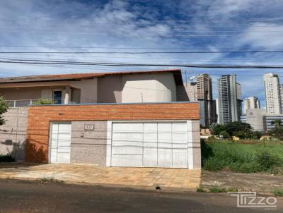 Sobrado para Venda, em Uberlndia, bairro Jardim Karaba, 4 dormitrios, 5 banheiros, 4 sutes, 4 vagas