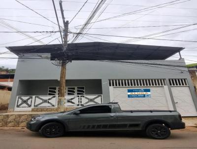 Casa para Locação, em Caratinga, bairro Esplanada, 2 dormitórios, 1 banheiro, 1 vaga