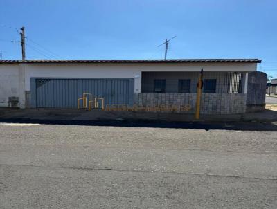 Casa para Locao, em Bauru, bairro Vila Lemos, 2 dormitrios, 1 banheiro, 2 vagas