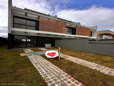 Casa para Venda, em Florianópolis, bairro Ingleses do Rio Vermelho, 3 dormitórios, 4 banheiros, 3 suítes, 2 vagas