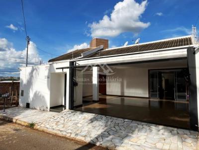 Casa para Venda, em Patos de Minas, bairro Planalto, 2 dormitrios, 3 banheiros, 1 sute, 2 vagas