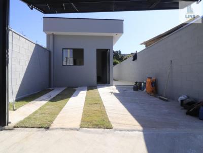 Casa para Venda, em Mogi das Cruzes, bairro Jardim Layr, 2 dormitrios, 2 banheiros, 1 sute, 2 vagas