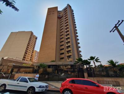Triplex para Venda, em Uberlndia, bairro Fundinho, 4 dormitrios, 4 sutes, 3 vagas