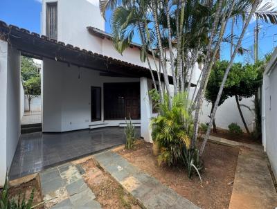 Casa para Locao, em Montes Claros, bairro Todos os Santos, 3 dormitrios, 4 banheiros, 1 sute, 4 vagas