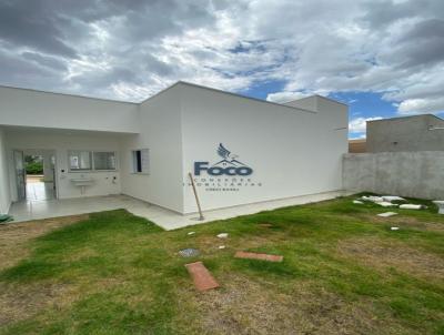 Casa em Condomínio para Venda, em Pouso Alegre, bairro CIDADE JARDIM, 3 dormitórios, 1 banheiro, 1 suíte, 1 vaga