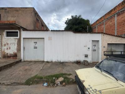 Casa para Venda, em Montes Claros, bairro Dr Joo Alves, 2 dormitrios, 1 banheiro, 4 vagas