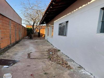 Casa para Venda, em São Carlos, bairro Cidade Aracy, 2 dormitórios, 1 banheiro, 1 vaga