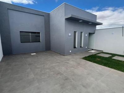 Casa para Venda, em Montes Claros, bairro Guarujá, 2 dormitórios, 1 banheiro, 1 vaga