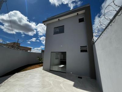 Sobrado para Venda, em Montes Claros, bairro Residencial Sul, 3 dormitórios, 2 banheiros, 1 vaga