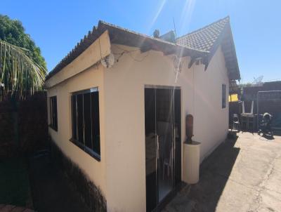 Casa para Venda, em Cianorte, bairro Aquiles Comar, 2 dormitrios, 1 banheiro, 1 vaga