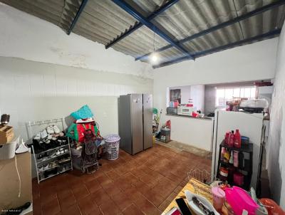 Casa para Venda, em Braslia, bairro Santa Maria, 2 dormitrios, 2 banheiros, 3 vagas
