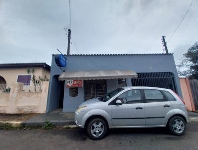 Casa para Venda, em Jaguariaíva, bairro CIDADE ALTA, 3 dormitórios, 1 banheiro, 1 vaga