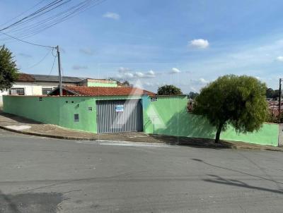 Casa para Locação, em Poços de Caldas, bairro Parque Pinheiros, 3 dormitórios, 1 banheiro, 2 vagas