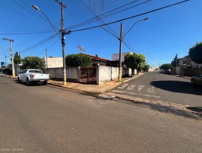 Casa para Venda, em Taquarituba, bairro Centro, 3 dormitrios, 1 banheiro, 3 vagas