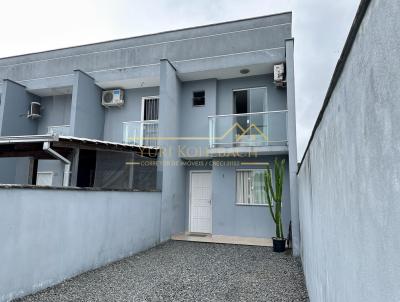 Sobrado Geminado para Venda, em Joinville, bairro Iririu