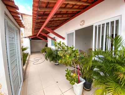 Casa para Venda, em Paulo Afonso, bairro Caminho dos Lagos, 3 dormitórios, 2 banheiros, 1 suíte, 3 vagas