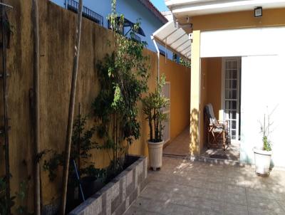 Casa para Venda, em Itanhaém, bairro Loty, 2 dormitórios, 1 banheiro, 2 vagas