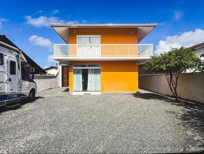 Casa / Sobrado para Venda, em São Francisco do Sul, bairro Ubatuba, 2 dormitórios, 2 banheiros, 1 suíte, 3 vagas