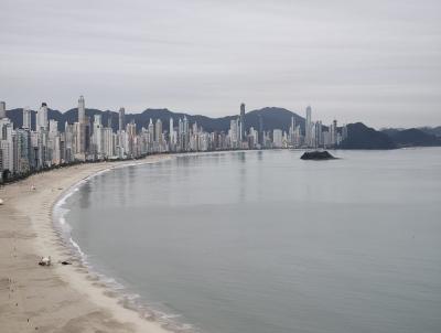 Apartamento para Locao, em Balnerio Cambori, bairro Centro, 2 dormitrios, 1 banheiro, 1 vaga