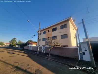 Apartamento para Locao, em Pirassununga, bairro JARDIM LEONOR CRISTINA, 2 dormitrios, 1 banheiro, 1 vaga