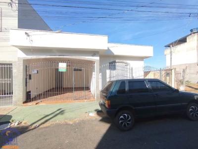 Casa para Venda, em Alfenas, bairro Vila Formosa, 4 dormitrios, 2 banheiros, 1 sute, 1 vaga