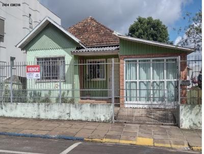 Casa para Venda, em Vacaria, bairro Centro, 3 dormitrios, 1 banheiro, 2 vagas