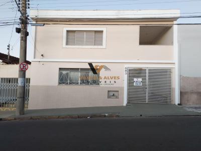 Casa para Locao, em Alfenas, bairro Centro, 2 dormitrios, 1 banheiro, 1 vaga
