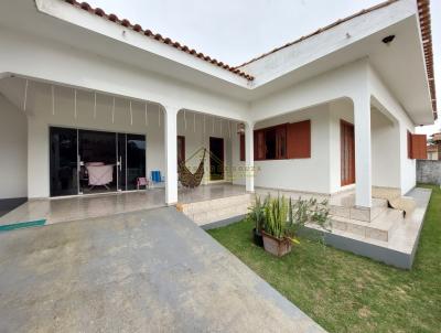 Casa para Venda, em Imbituba, bairro Guaiuba, 3 dormitrios, 2 banheiros, 1 sute, 2 vagas