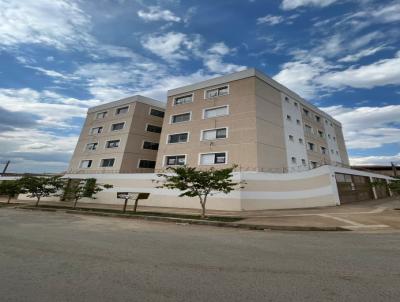 Apartamento para Locao, em Montes Claros, bairro Raul Loureno, 2 dormitrios, 2 banheiros, 1 sute, 1 vaga