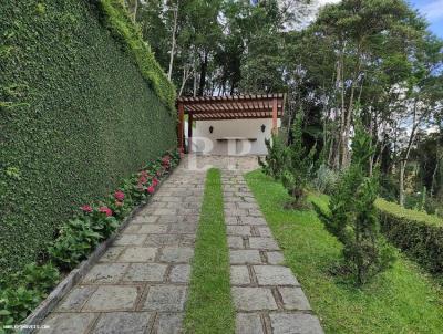 Casa para Venda, em Teresópolis, bairro Albuquerque, 3 dormitórios, 1 banheiro, 3 suítes, 2 vagas