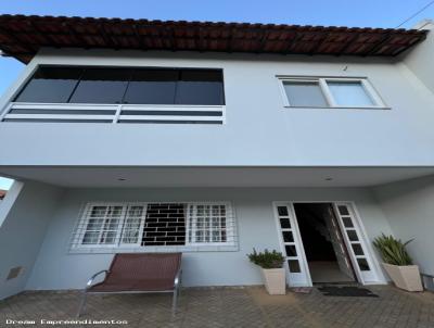 Duplex para Locação, em Macaé, bairro São Marcos, 3 dormitórios, 3 banheiros, 2 vagas