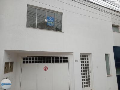 Casa para Locao, em Guaxup, bairro Centro, 2 dormitrios, 2 banheiros, 1 vaga