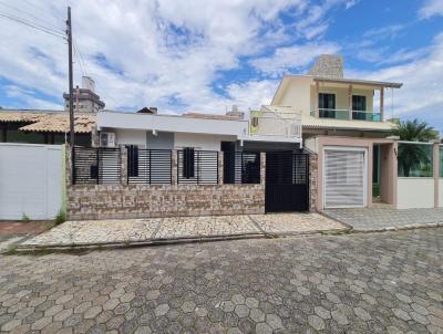 Casa para Venda, em Navegantes, bairro Centro, 5 dormitrios, 3 banheiros, 2 sutes, 2 vagas