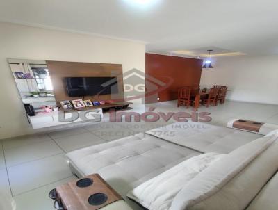 Casa para Venda, em Duque de Caxias, bairro OLAVO BILAC, 2 dormitrios, 1 sute