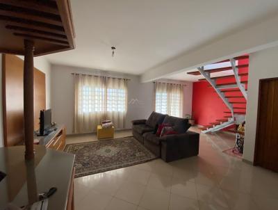 Casa para Venda, em Alumnio, bairro , 3 dormitrios, 3 banheiros, 1 sute