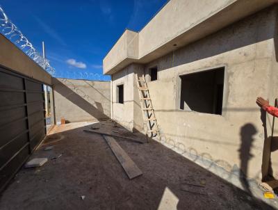 Casa para Venda, em Montes Claros, bairro Carmelo, 3 dormitórios, 1 banheiro, 1 suíte, 1 vaga