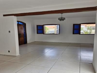 Casa para Venda, em Uberlndia, bairro Residencial Gramado, 3 dormitrios, 2 banheiros, 1 sute, 2 vagas