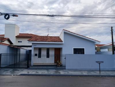 Casa 3 dormitrios para Locao, em Itpolis, bairro Tropical, 3 dormitrios, 1 banheiro, 1 vaga