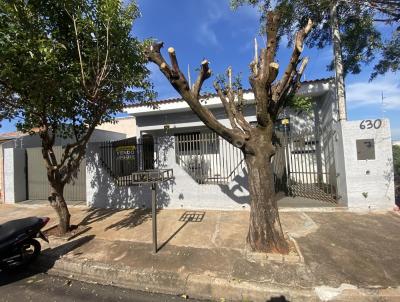 Casa para Venda, em Santo Antnio da Platina, bairro CENTRO, 3 dormitrios, 1 banheiro, 3 vagas